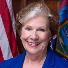 Roberta%20Reardon%20Thumbnail%20240%20x%20240.jpg