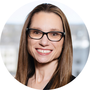 Yvonne Hennessey Headshot
